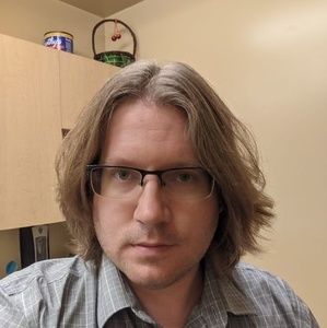 Meet your Posher, Dennis